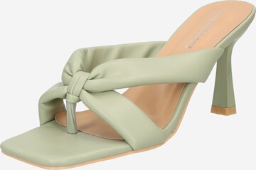 GLAMOROUS T-Bar Sandals in Green: front