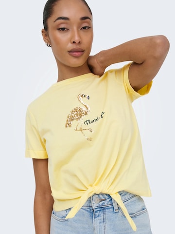 ONLY - Camiseta 'ONLDORA' en amarillo