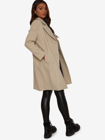 Manteau mi-saison Chi Chi London en beige