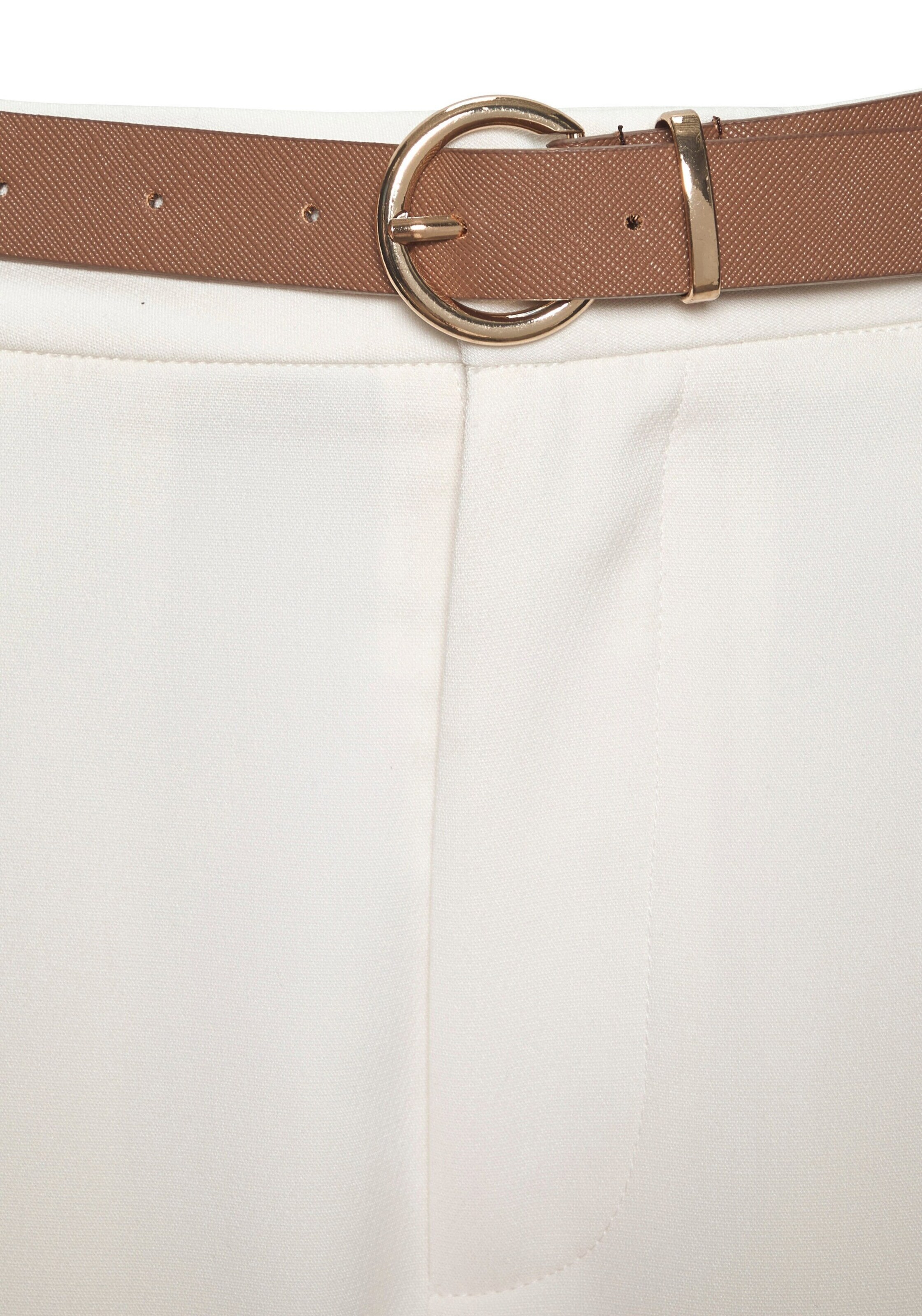 Slimfit Pantaloni cutați de la LASCANA pe alb