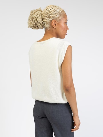BROKE + SCHÖN Strickjacke 'Lockere Strickweste' in Weiß