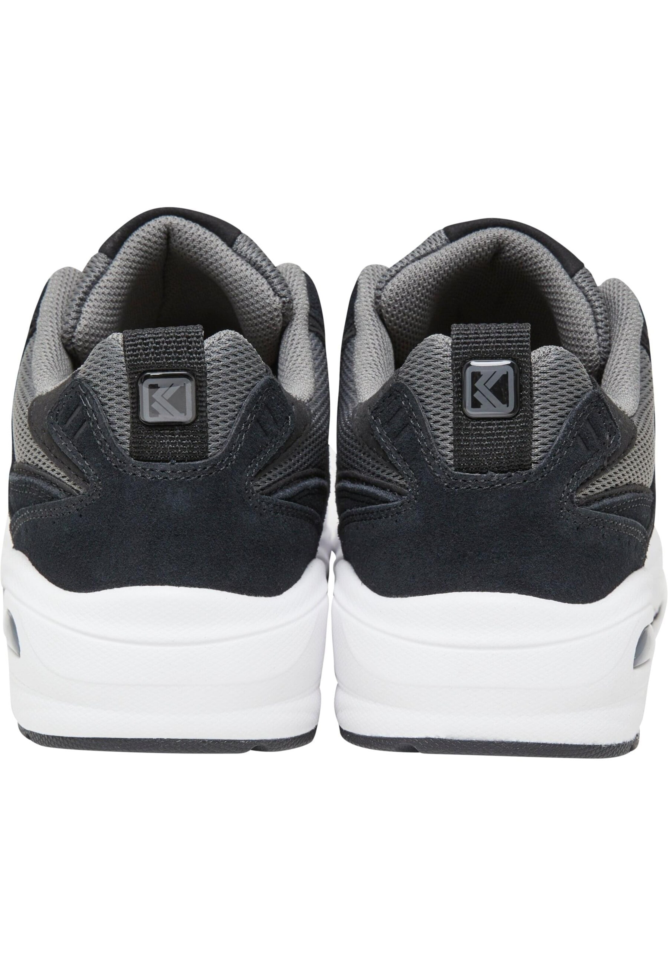 Sneaker bassa 'Prime Runner' di Karl Kani in nero