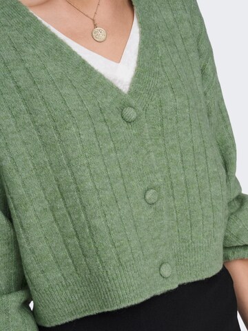 Geacă tricotată 'Kimber' de la ONLY pe verde