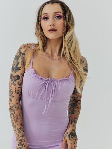 Robe 'Eleni' ABOUT YOU x Sharlota en violet : devant