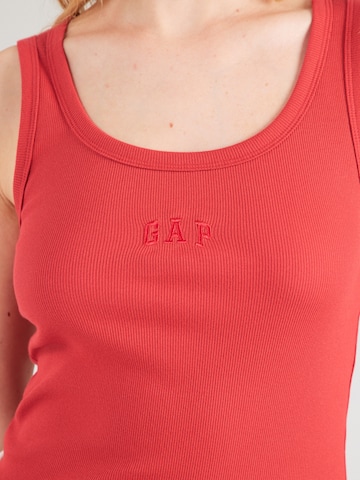 GAP Top - Červená