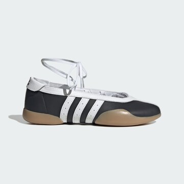 ADIDAS ORIGINALS Odprte balerinke 'Taekwondo Mei' | črna barva