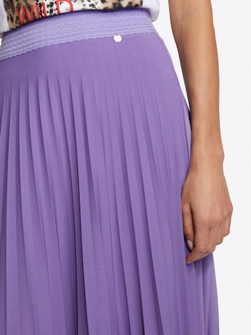 Rich & Royal Skirt in Purple