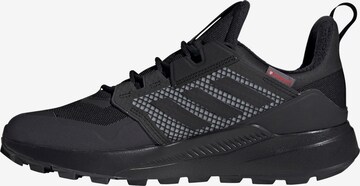 Chaussure basse 'Trailmaker' ADIDAS TERREX en noir : devant