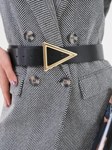 WOMAN VISION Belt in Black