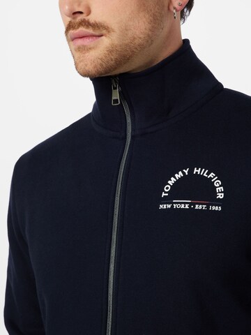 TOMMY HILFIGER - Sudadera con cremallera en azul