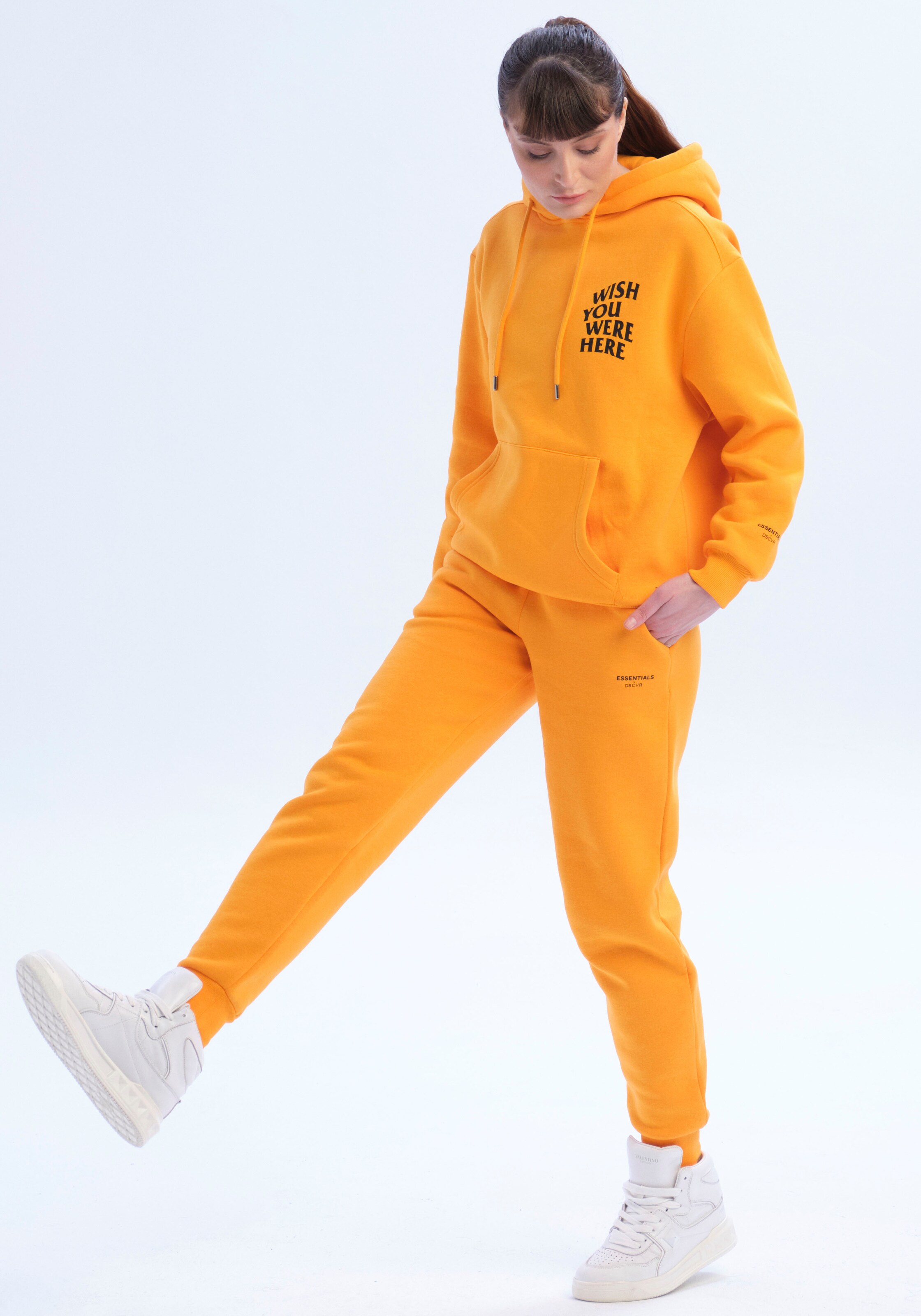 Frauen Sweat DSCVR Sweatshirt in Mandarine - GN72656 Frauen Sweat DSCVR Sweatshirt in Mandarine - GN72656