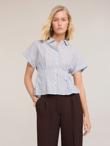 MOTIVI Shirt in Blauw