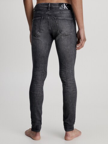 Calvin Klein Jeans Skinny Jeans in Black