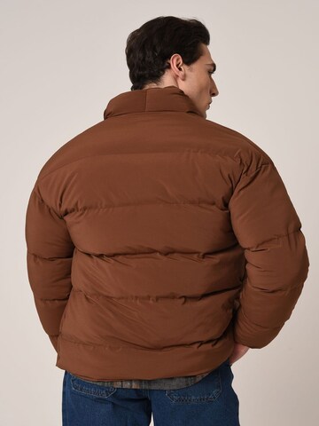 Antioch Between-season jacket in Brown