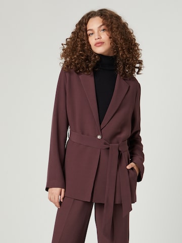 A LOT LESS Blazer 'Antonie' in Brown