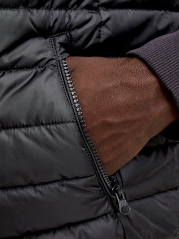 JACK & JONES Weste 'JJELVIS' in Schwarz