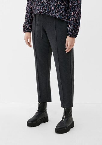 Regular Pantalon TRIANGLE en gris : devant