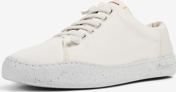 Baskets basses 'Peu Touring' CAMPER en blanc : devant