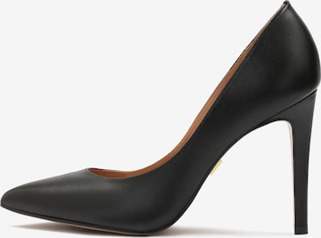 Kazar Pumps in Black: front