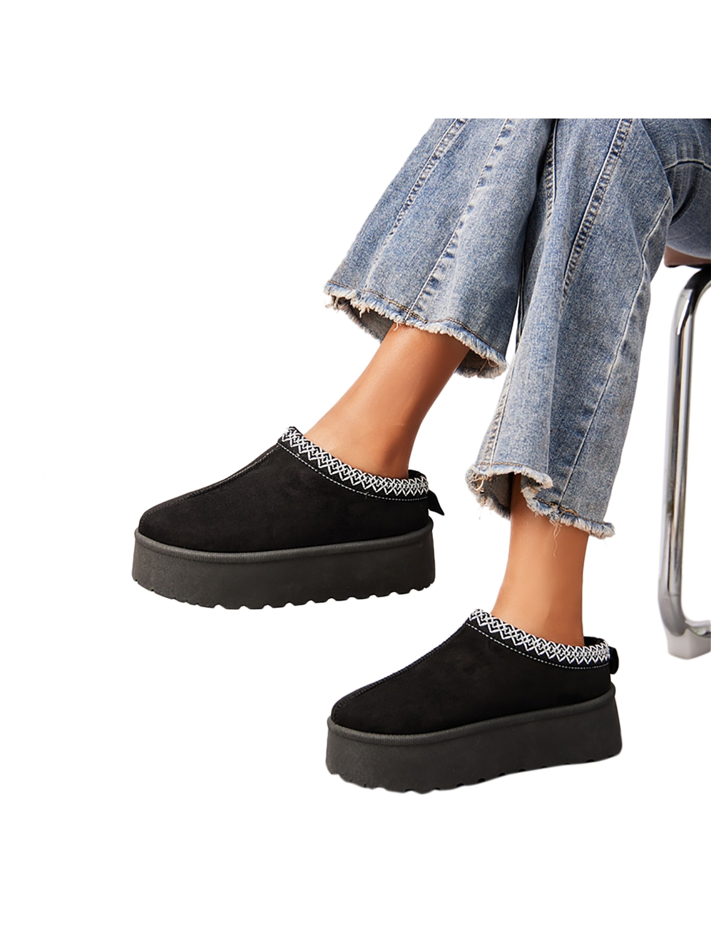Clogs 'Clogs zum Reinschlüpfen' di Super Mode in nero