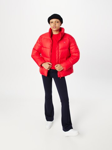 Tommy Jeans Jacke in Rot