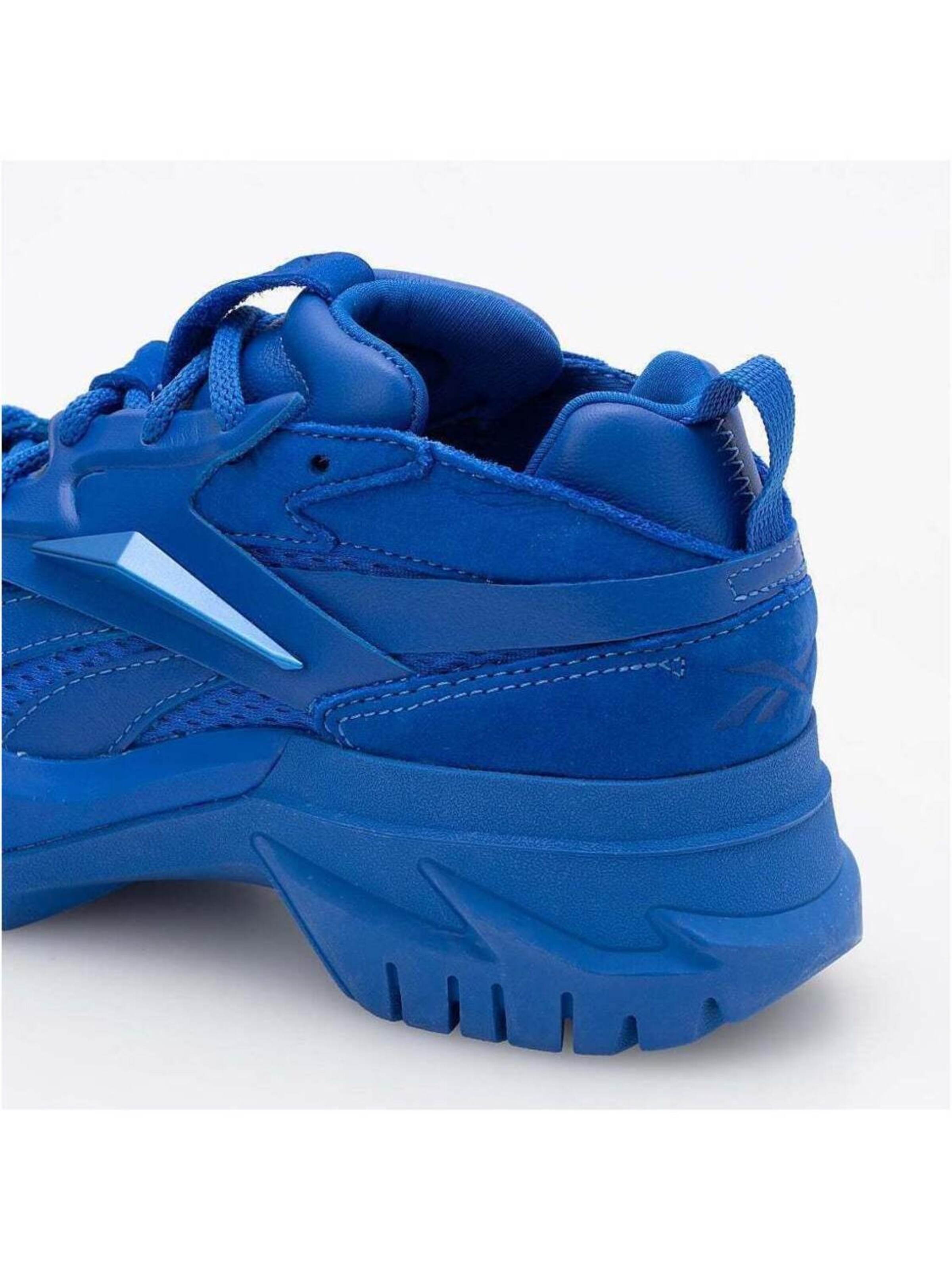 Reebok - Calzado deportivo 'X Cardi B Club C V2' en azul