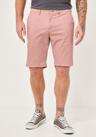 REDPOINT Slim fit Chino Pants in Red: front