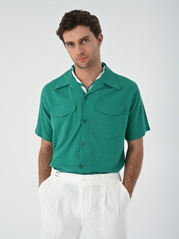 Coupe regular Chemise Antioch en vert