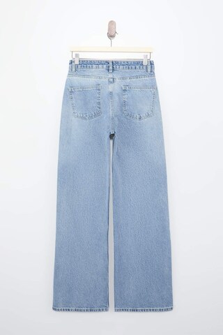 Regular Jean Trendyol en bleu