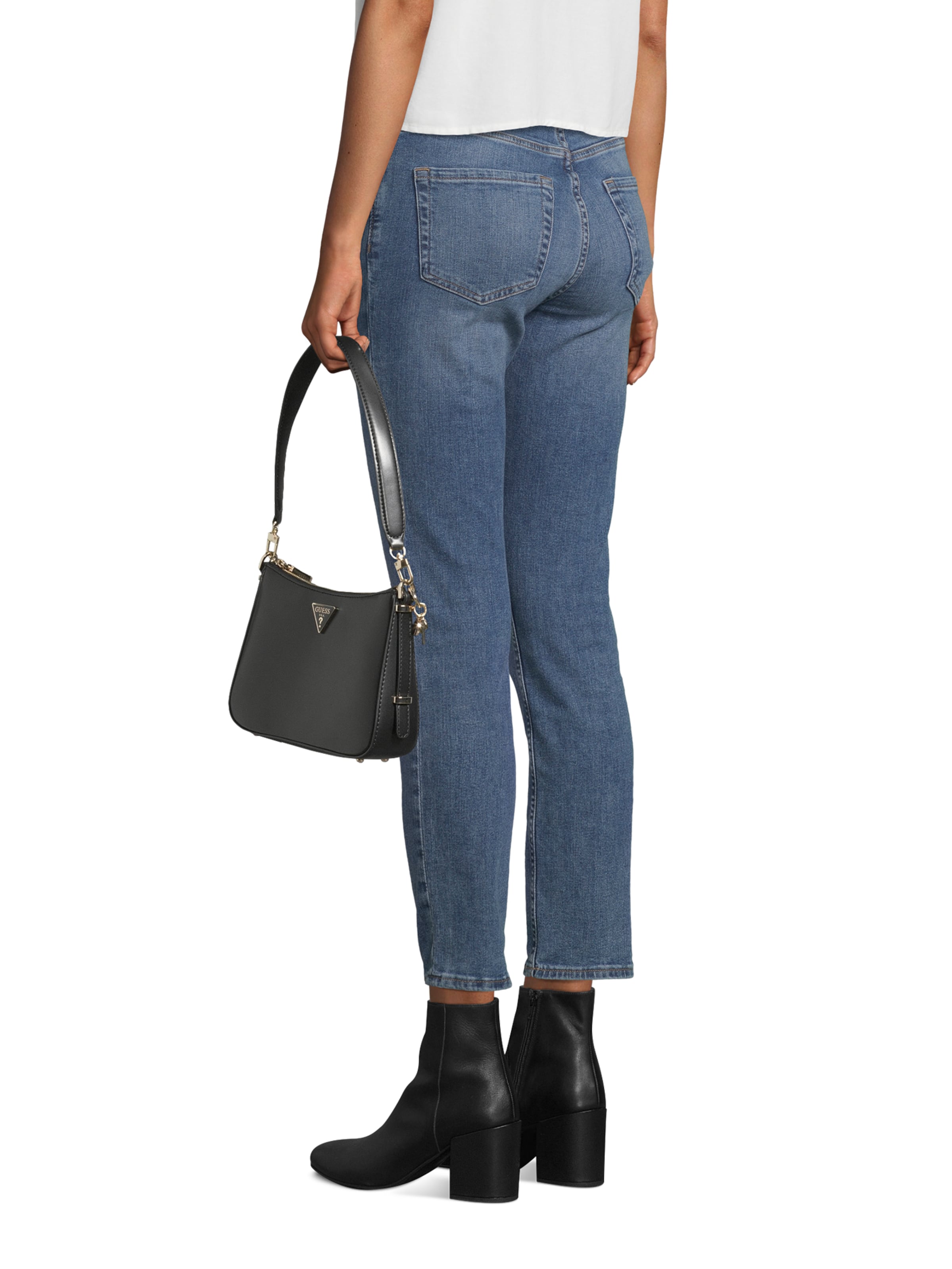 GUESS Schultertasche 'DARYNA' in Schwarz