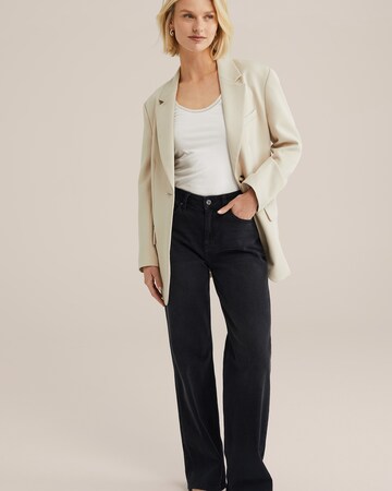 WE Fashion Top in White