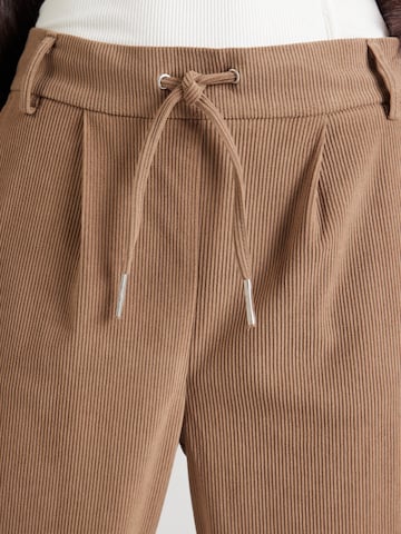 ONLY Ozke Hlače z naborki 'ONLPOPTRASH-LIAS' | rjava barva