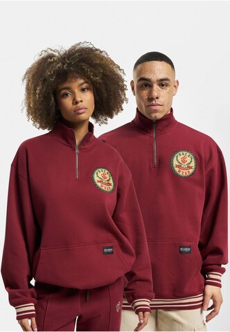 ROCAWEAR Sweatshirt 'Duke' in Red