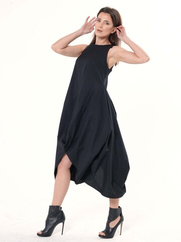 Metamorphoza Dress in Black