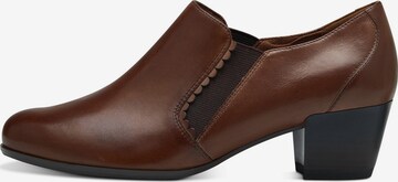 TAMARIS - Zapatos cerrados en marrón