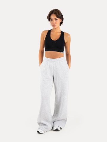 Smilodox Loose fit Trousers 'Zadie' in Grey