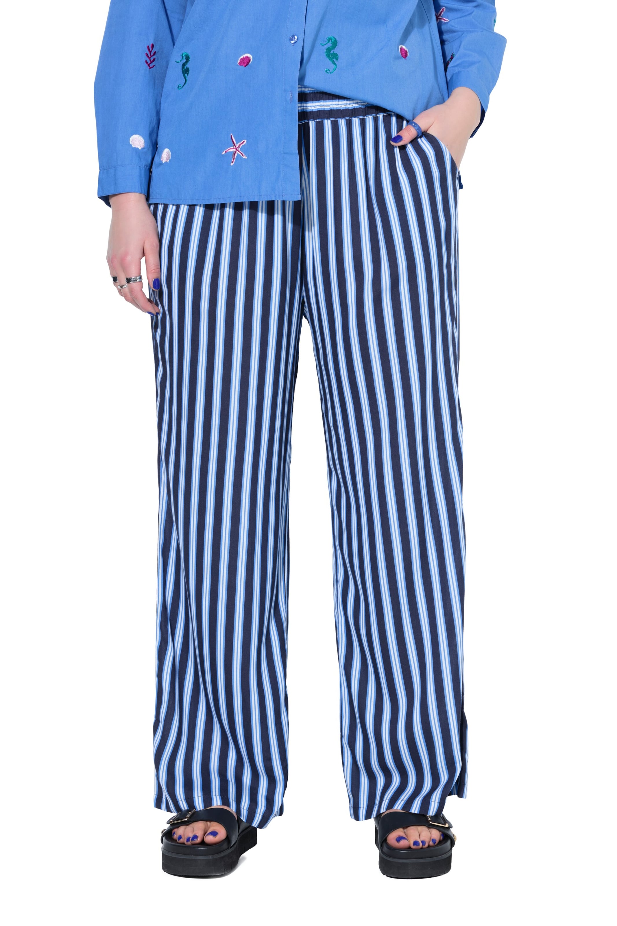 Studio Untold Wide Leg Hose in Blau: Vorderseite