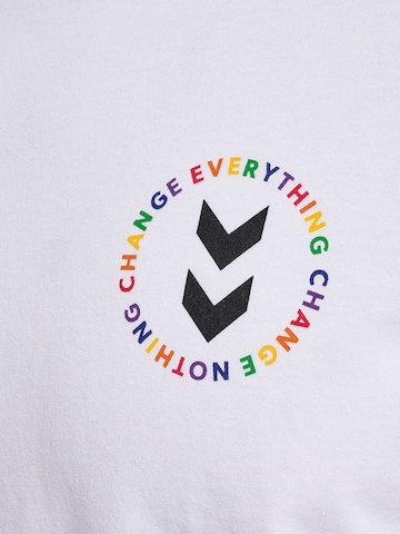 Hummel T-Shirt 'Everything Nothing' in Weiß