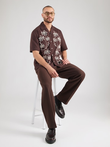 Only & Sons Comfort fit Button Up Shirt 'ONSMARVIN' in Brown