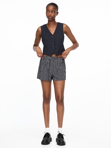 Pull&Bear Regular Shorts in Blau