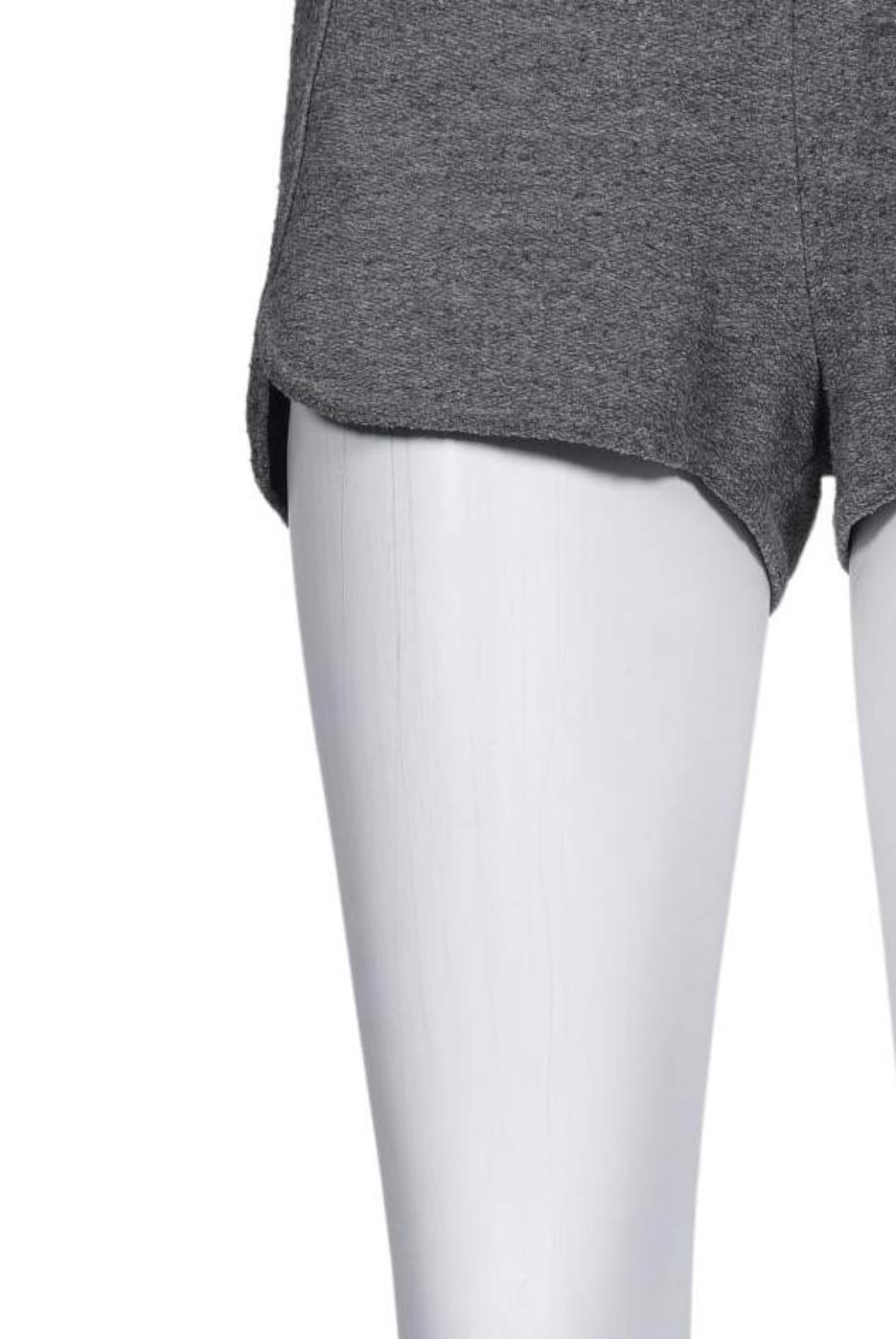 HOLLISTER Shorts in M in Grey