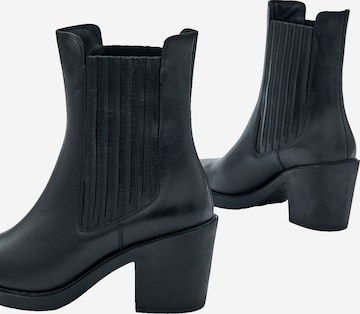 EDITED Bootie 'Xynthia' in Black