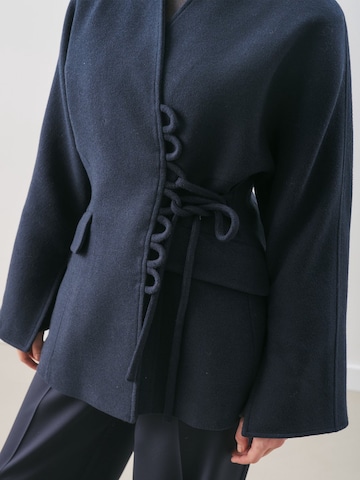 MANUKA Between-Seasons Coat in Blue