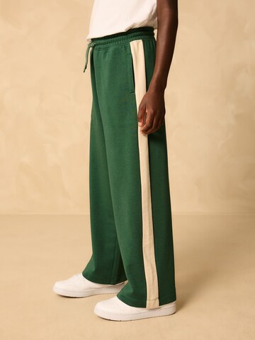 Wide Leg Pantalon Next en vert : devant
