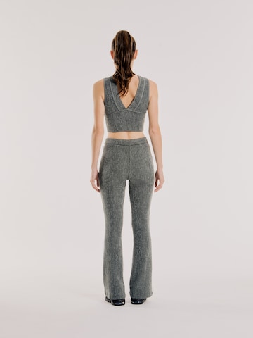 évasé Pantalon 'Kira' OUT OF ORBIT en gris