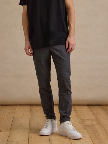 DAN FOX APPAREL Regular Chino trousers 'Devran' in Grey: front