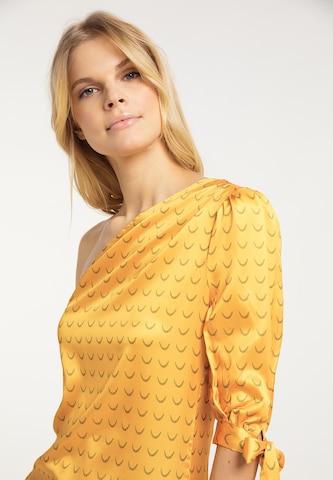 IZIA Dress in Yellow