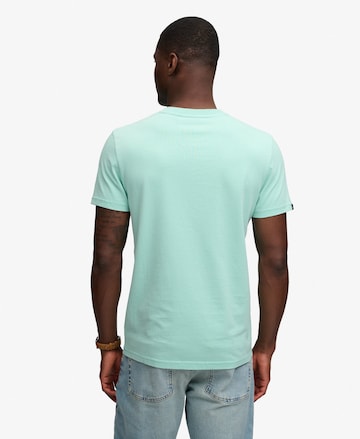 T-Shirt 'Essential' Superdry & Co en vert