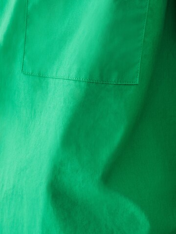 Calli Pluus, värv roheline