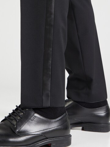 Regular Pantalon à plis 'Hesten' HUGO en noir